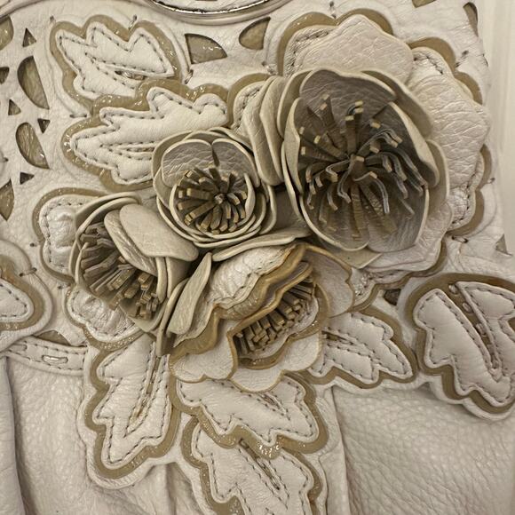 Brighton 3D Floral Appliqué Cream Soft Supple Leather Shoulder Handbag Purse - Picture 5 of 12